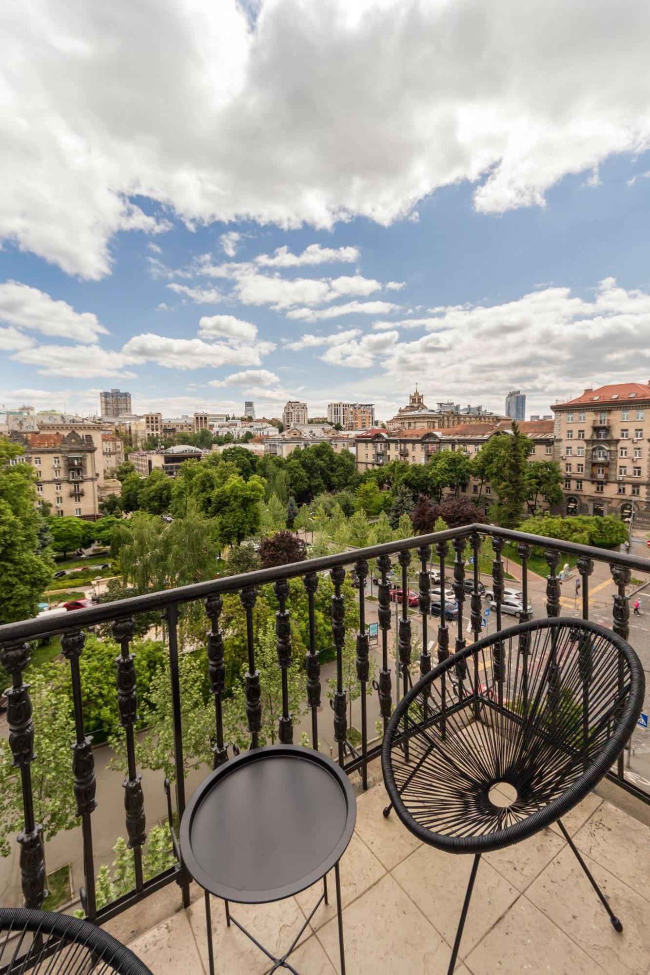 קייב Dayflat Apartments Khreschatyk מראה חיצוני תמונה